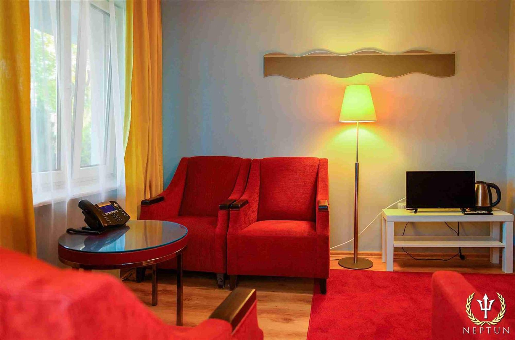 Hotel Neptun Jastrzębia Góra Zewnętrze zdjęcie
